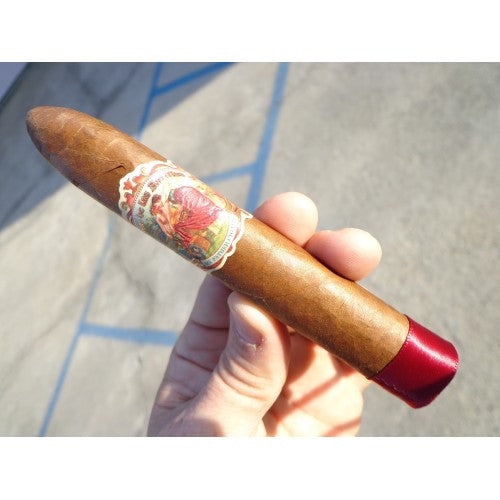 Flor De Las Antillas - Toro (Single Stick) (Number 1 Cigar of the Year for 2012 Rated by Cigar Aficionado Magazine) - www.cigarsindia